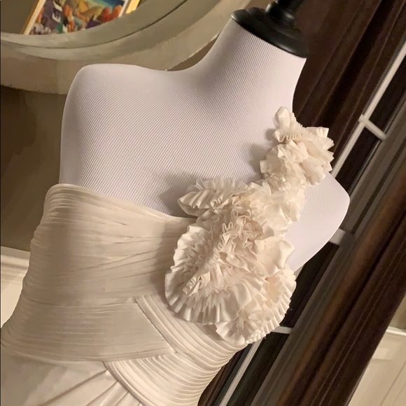 BCBGMAXAZRIA
Cream/White 1 Shoulder Cocktail Dress - Picture 5 of 9